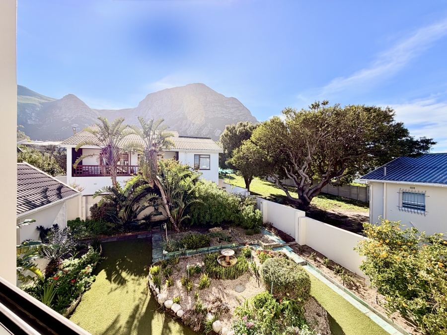3 Bedroom Property for Sale in Voelklip Western Cape